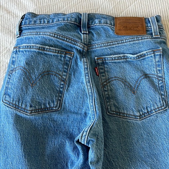 Levi’s Wedgie Icon Fit Jeans - in Jazz Devoted. Size 25 - Picture 9 of 12